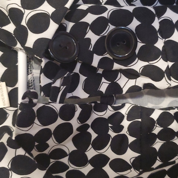 Christopher and Banks stretch black and white polka dot shorts sleeve jacket - Picture 4 of 6